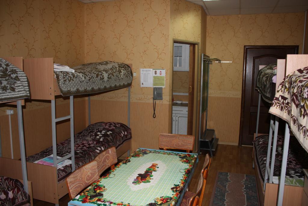 Motel Pid Strihoyu Krementsjoek Kamer foto
