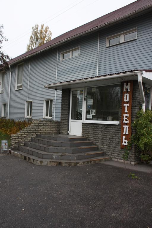 Motel Pid Strihoyu Krementsjoek Buitenkant foto